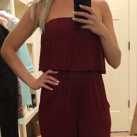 Cozy Maroon Strapless Jumpsuit - Picture 4 of 5